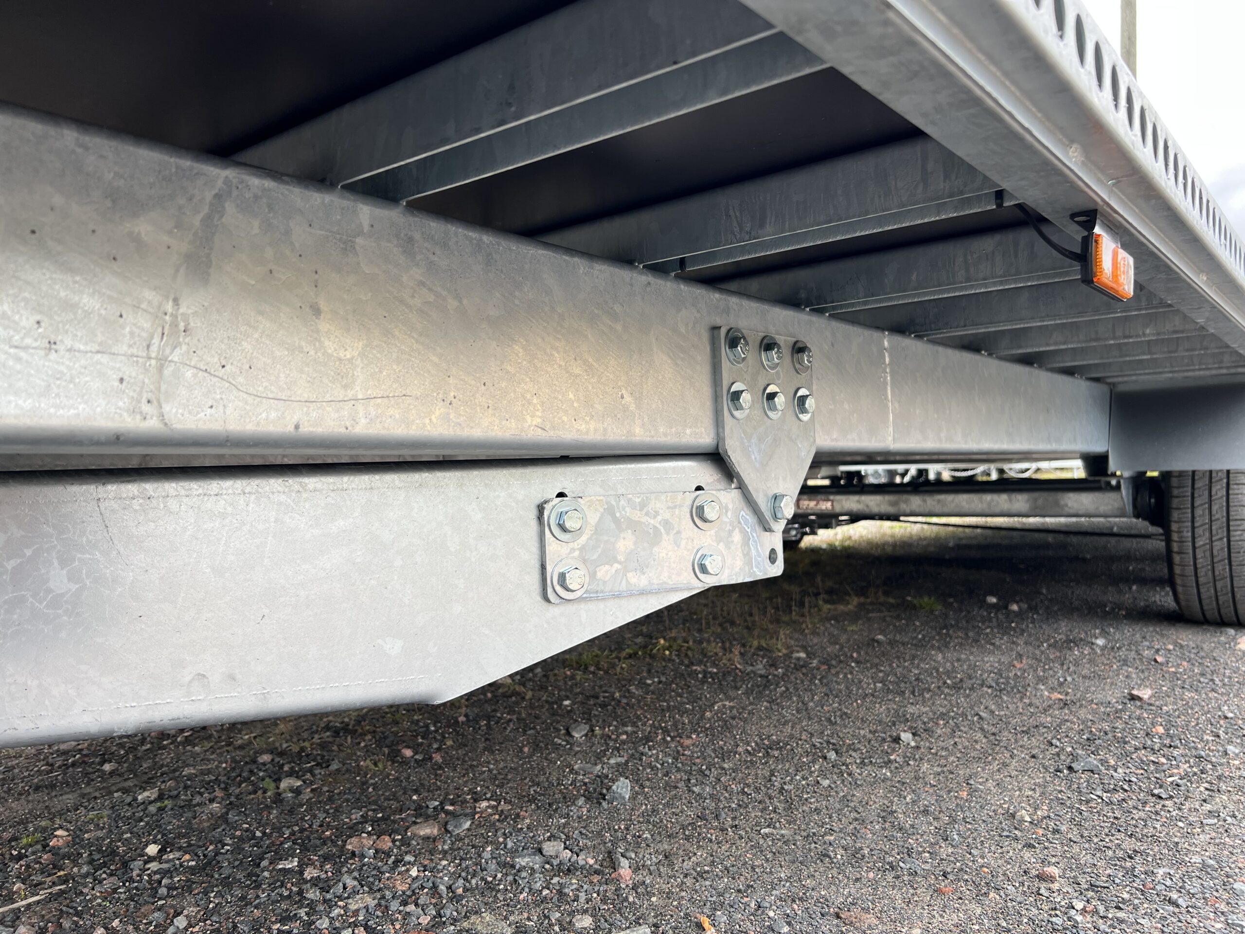 JJ-Trailer FB7500 3500kg lavetti/autotrailer
