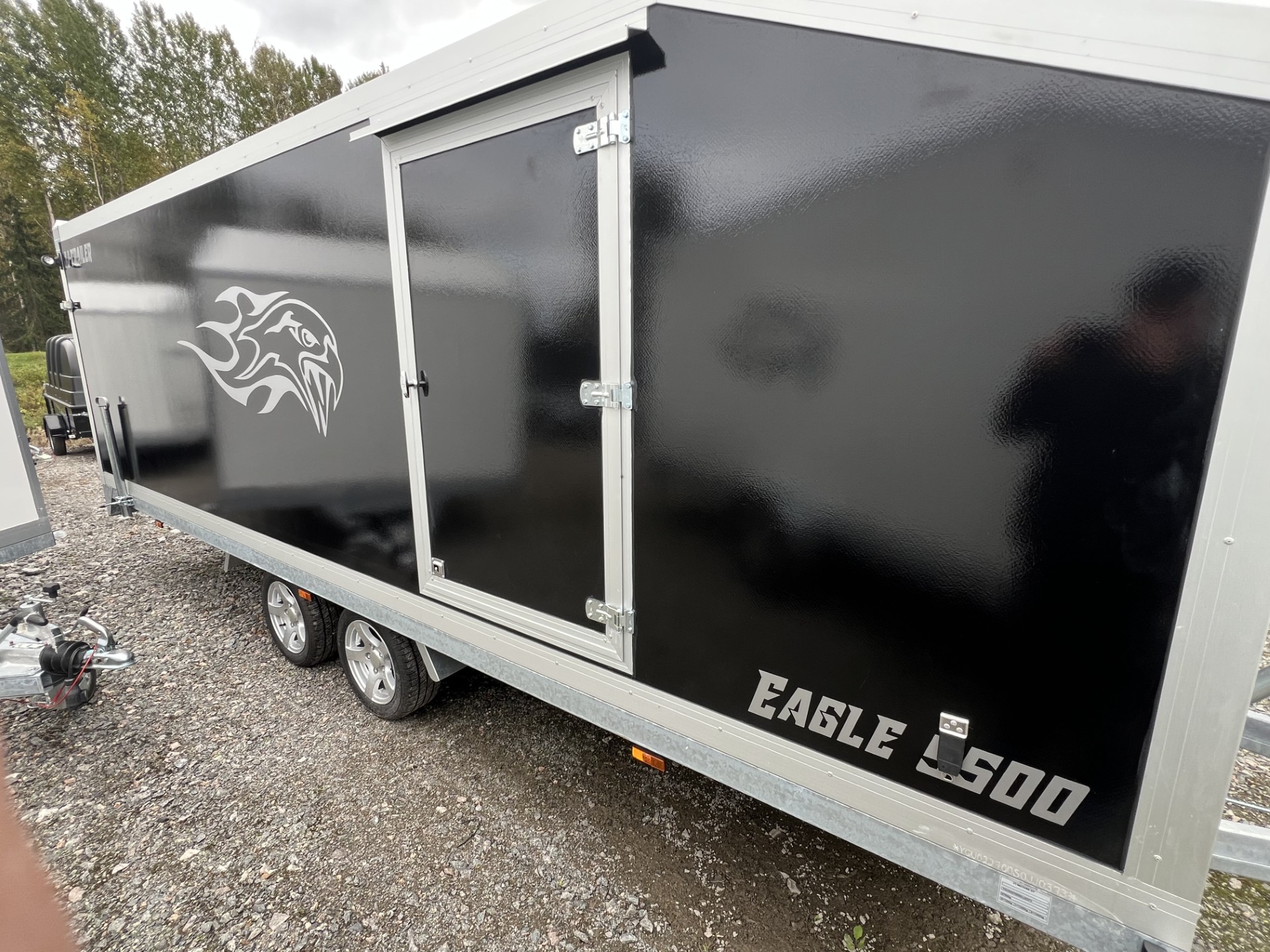 Eagle FB5500 PRO Black Edition kaappivaunu
