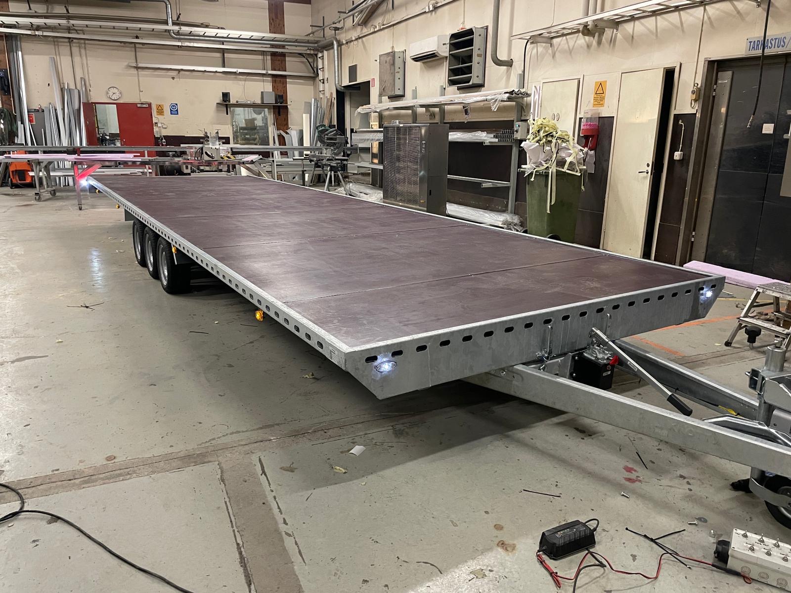 JJ-Trailer FB9000 3500kg lavetti/autotrailer